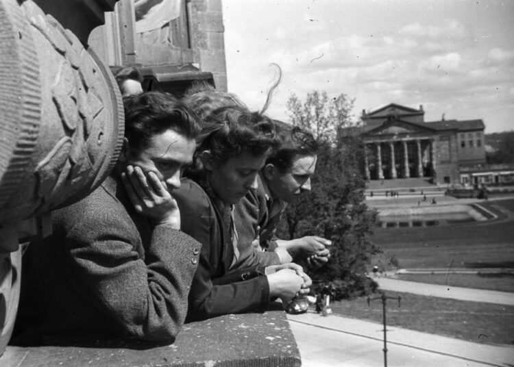 Vom blauen zum weißen Kragen