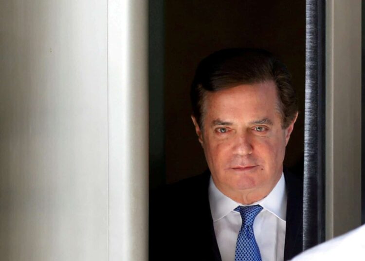 Senator Warns It’s Critical to Declassify Info on ‘Grave Counterintelligence Threat’ Paul Manafort