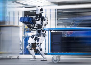 Mercedes begins piloting Apptronik humanoid robots